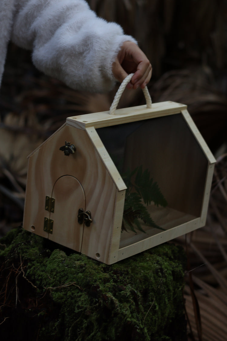 Bug keeper