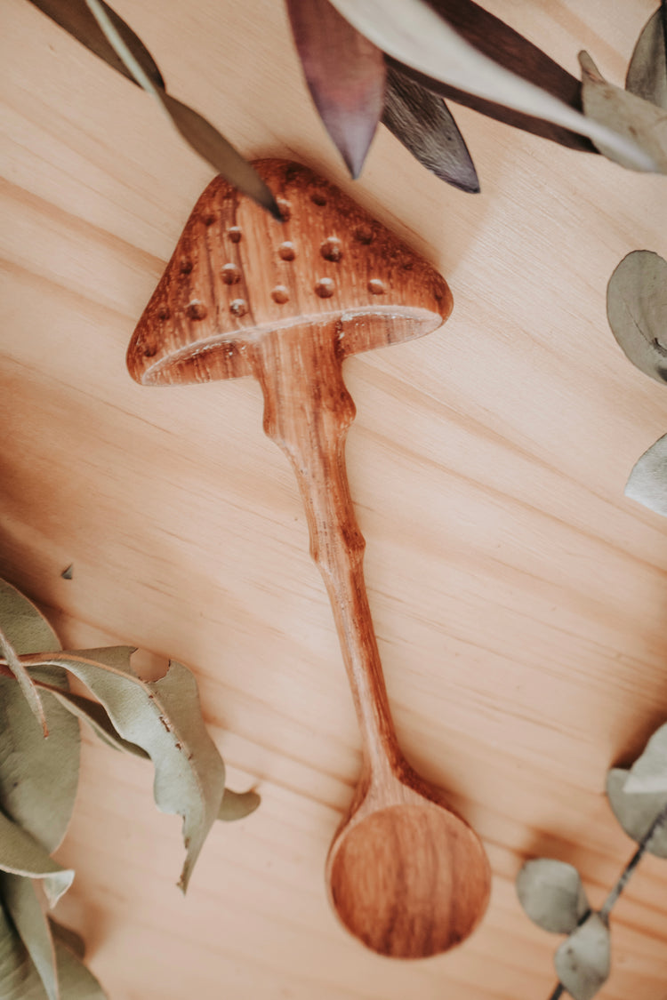 Meadow mushroom spoon