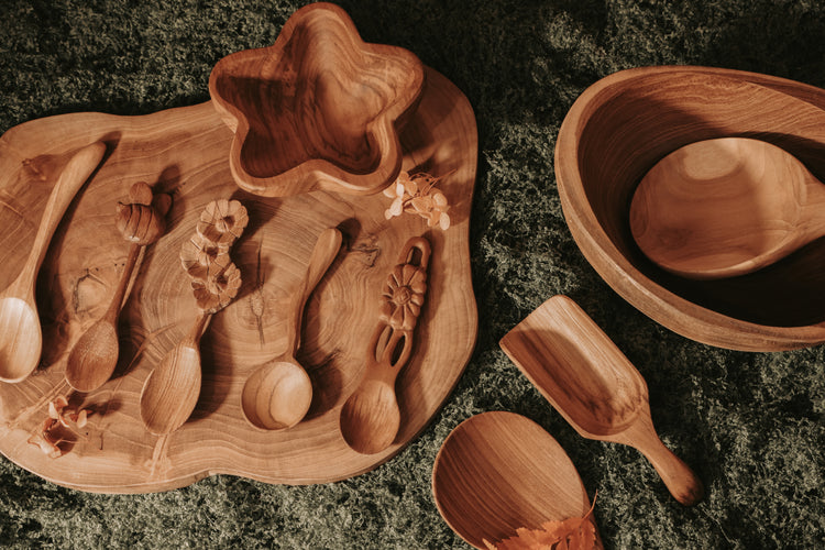 Single flower teak spoon