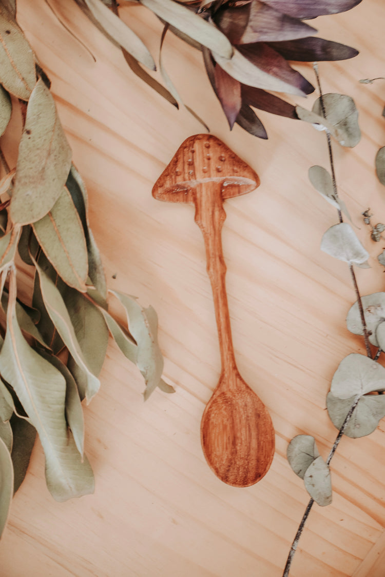 Meadow mushroom spoon