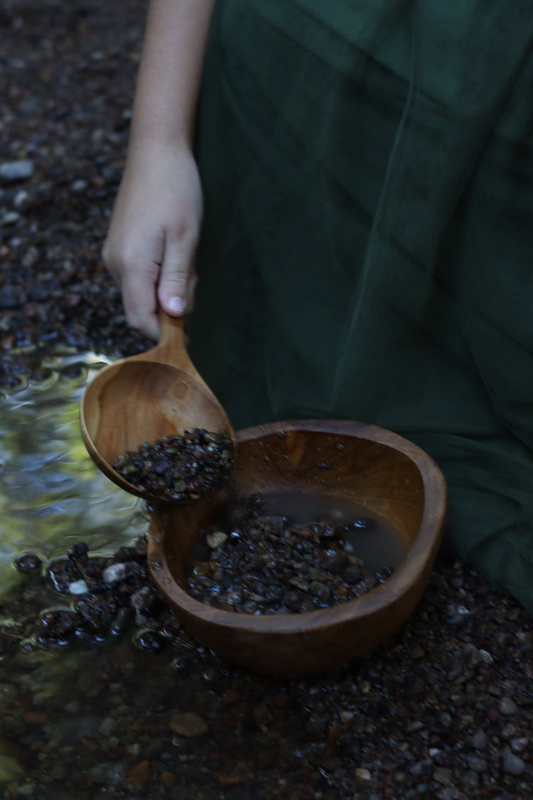 Natural teak bowl