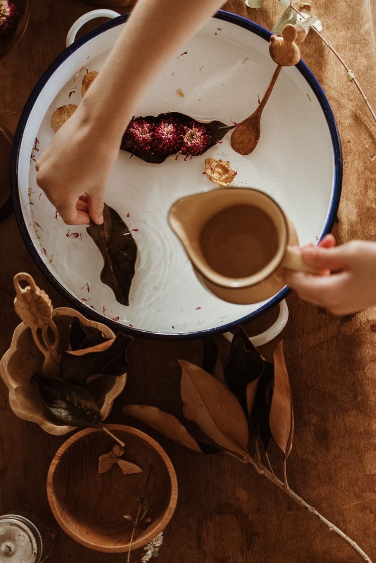 Wooden bee spoon