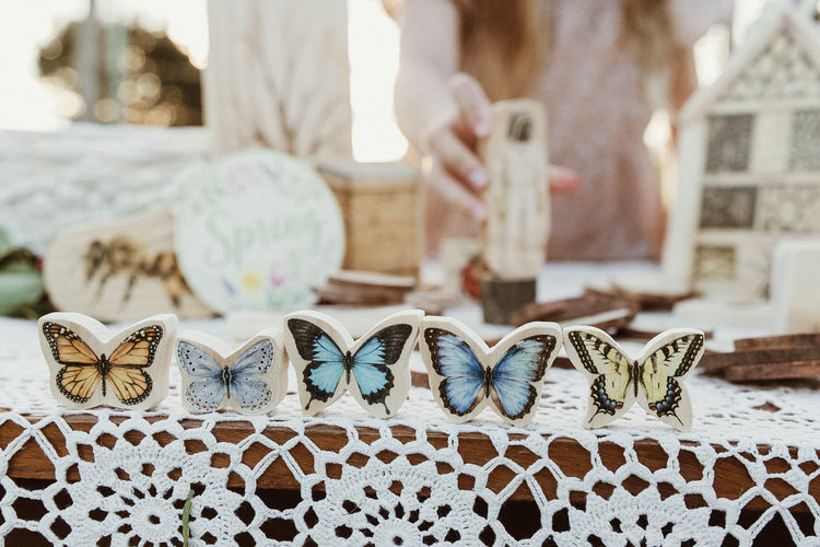 Bug Home & Butterfly Set | Nature inspired Small World Play